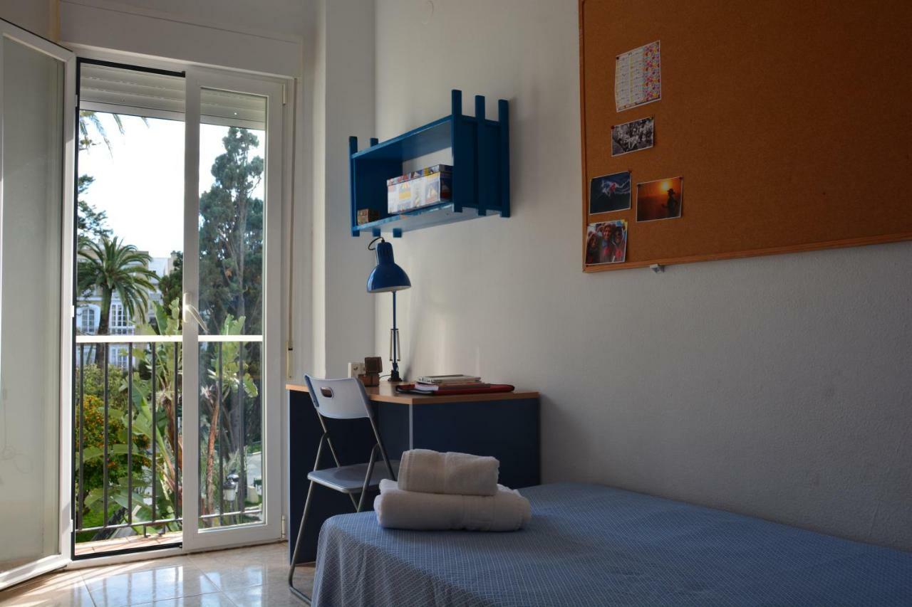 Habitación Individual con baño compartido
