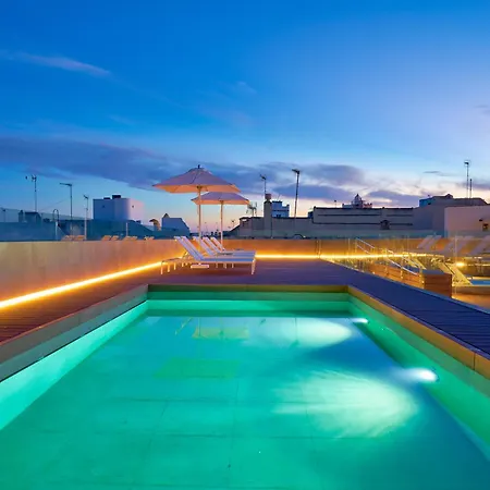Tandem Torres de Cádiz Suites-2